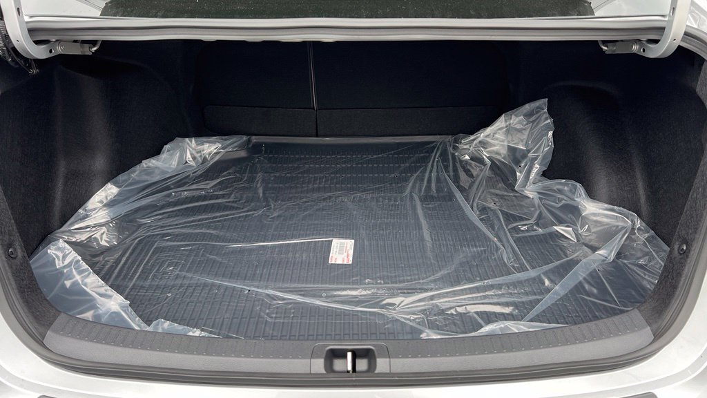 New 2027 Toyota Corolla LE w/ LE Premium Package FWD image 32
