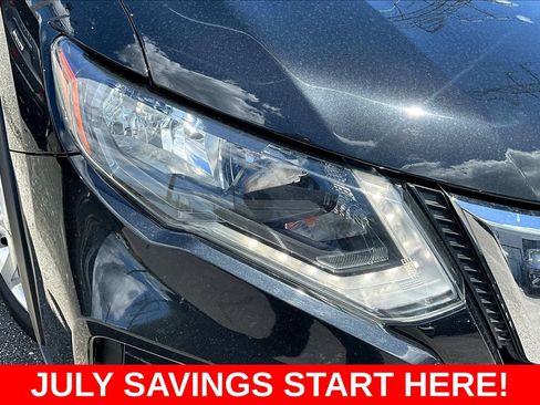 Used 2019 Nissan Rogue S AWD/4WD image 33