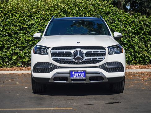Used 2022 Mercedes-Benz GLS 450 4MATIC image 2
