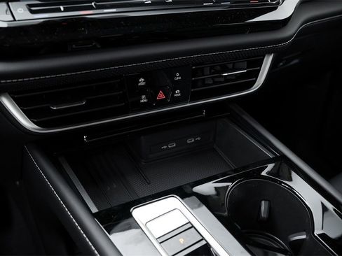 New 2026 Volkswagen Atlas SE image 17