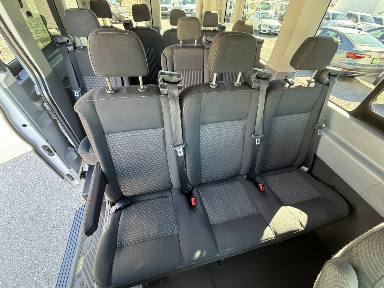 Used 2017 Ford Transit 350 XLT RWD image 8