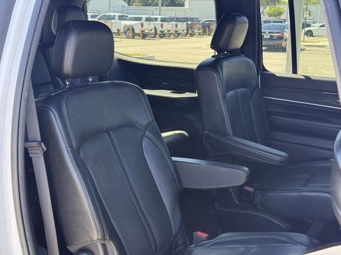 Used 2022 Jeep Wagoneer Series III w/ Flexible Seating Group image 32