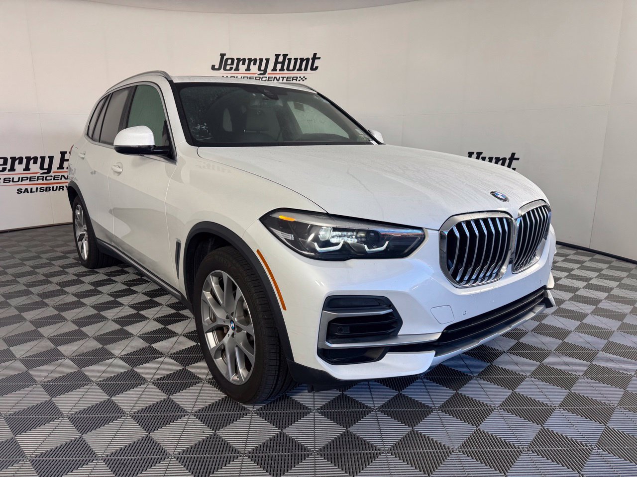 Used 2022 BMW X5 xDrive40i w/ Premium Package AWD/4WD image 6