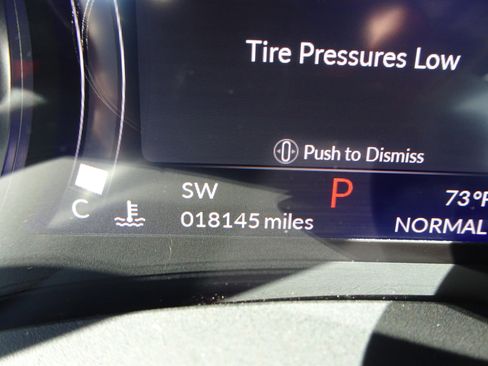 Used 2022 Acura TLX w/ Technology Package image 23