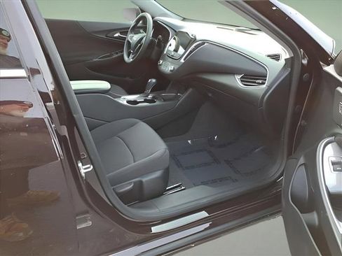 Used 2020 Chevrolet Malibu LT image 10