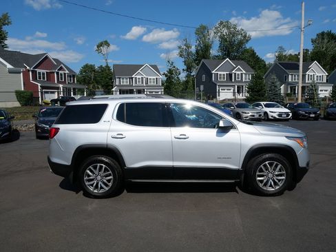 Used 2019 GMC Acadia SLE w/ GMC Pro Grade Package AWD/4WD image 8