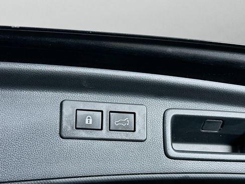 Used 2024 Subaru Forester Premium AWD/4WD image 28