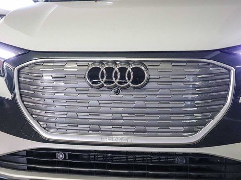 Used 2023 Audi Q4 e-tron Premium w/ Convenience Package AWD/4WD image 8