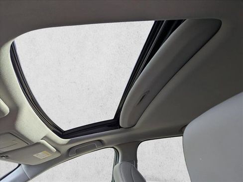 Used 2017 Acura RDX AWD w/ Advance Package image 17