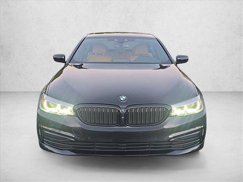 Used 2019 BMW 530i xDrive w/ Convenience Package image 2