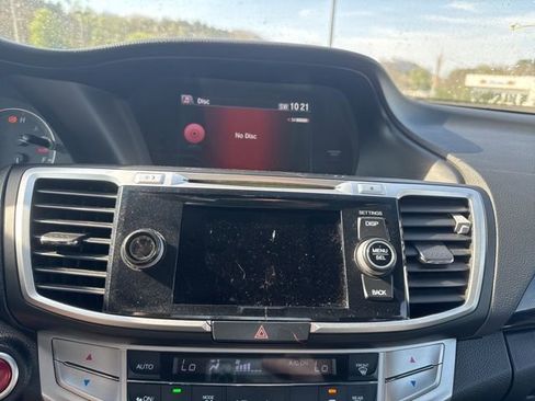 Used 2013 Honda Accord EX image 17