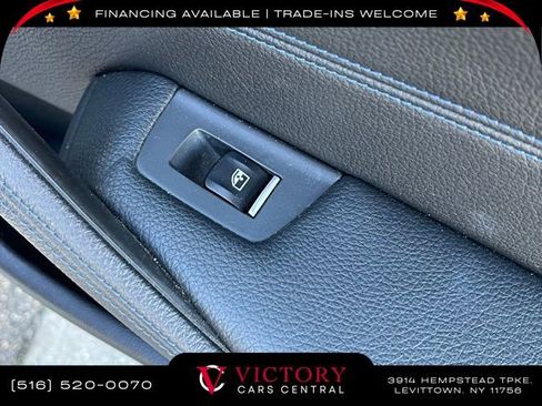 Used 2019 BMW 530i xDrive w/ M Sport Package image 18