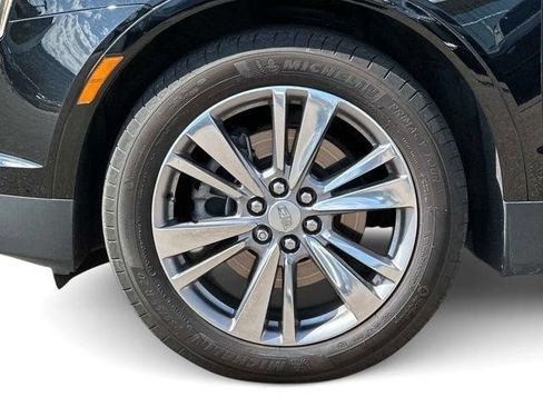 Certified 2023 Cadillac XT5 Premium Luxury AWD/4WD image 8
