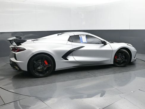 Used 2020 Chevrolet Corvette Stingray Convertible w/ 1LT RWD image 28