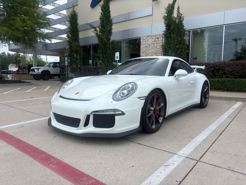 Used 2014 Porsche 911 GT3 w/ Sound Package Plus RWD image 1
