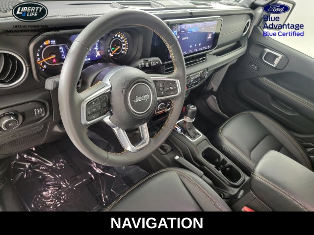 Used 2024 Jeep Wrangler Unlimited Sahara w/ Technology Group AWD/4WD image 12