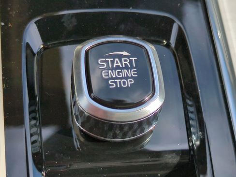 New 2026 Volvo XC60 B5 Ultra w/ Climate Package image 27