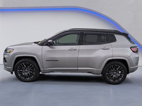 Used 2022 Jeep Compass High Altitude AWD/4WD image 5