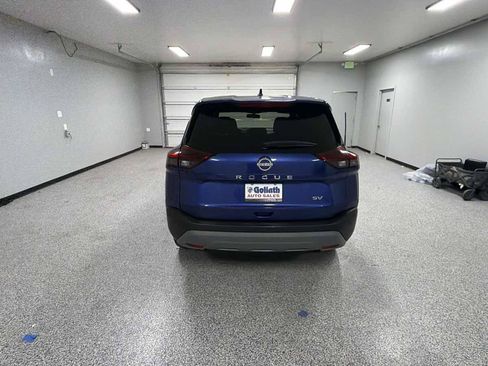 Used 2023 Nissan Rogue SV FWD image 4