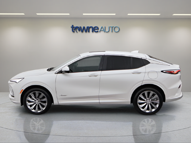 Used 2025 Buick Envista Avenir FWD image 2