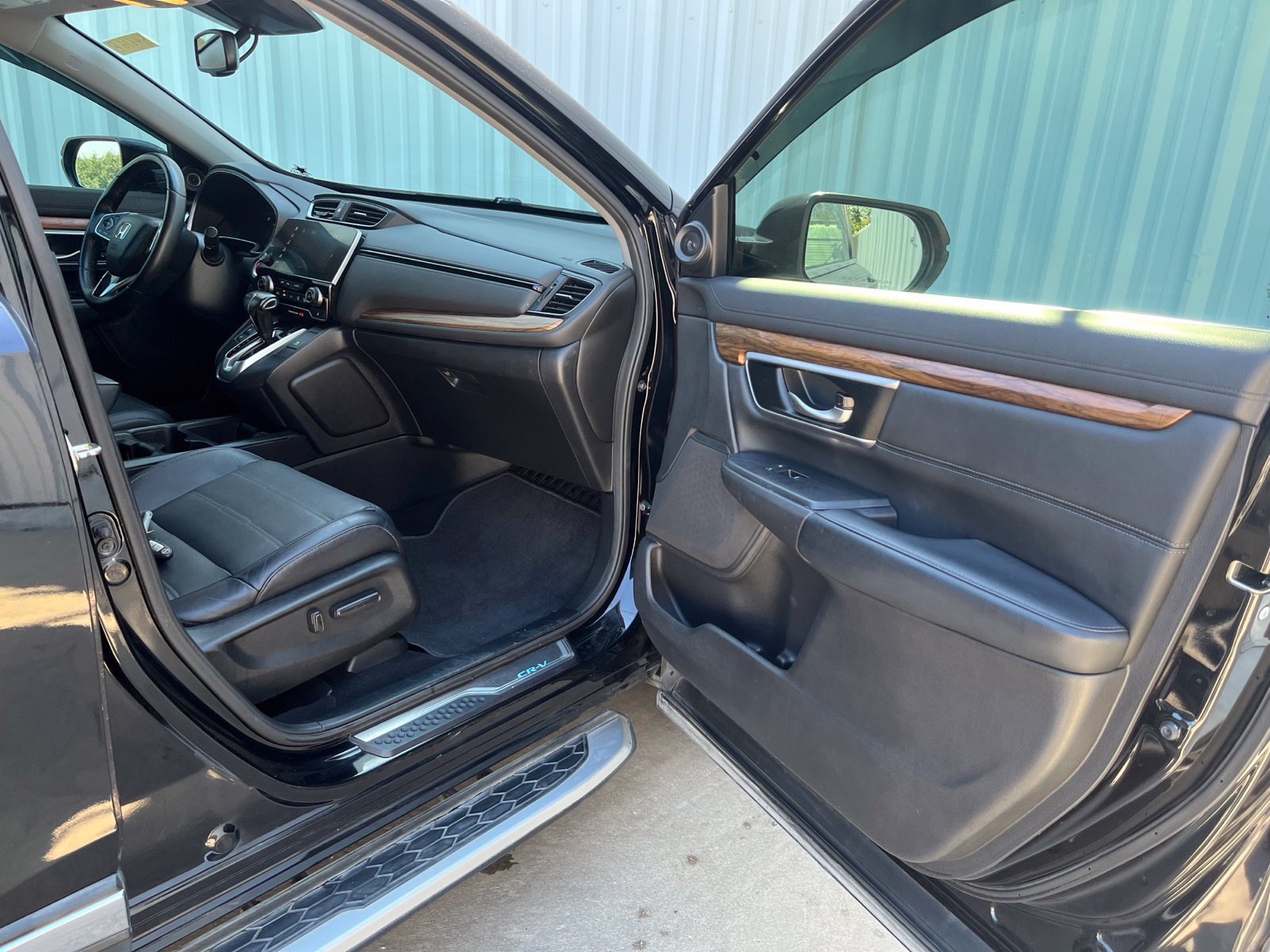 Used 2018 Honda CR-V Touring image 16