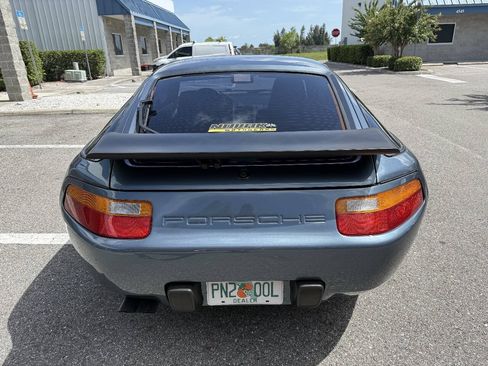 Used 1988 Porsche 928 S4 RWD image 6