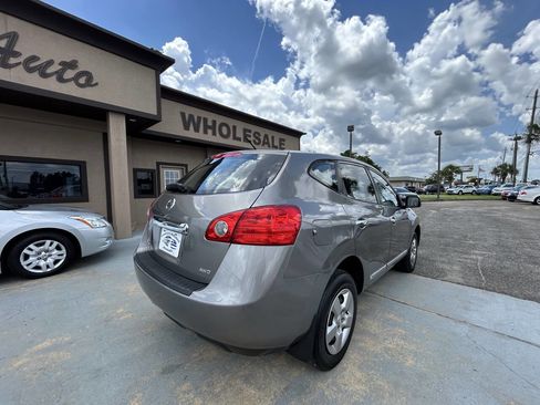 Used 2015 Nissan Rogue S AWD/4WD image 8