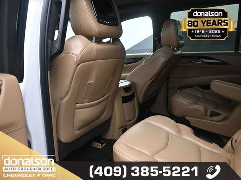 Used 2018 Cadillac Escalade ESV Platinum image 10