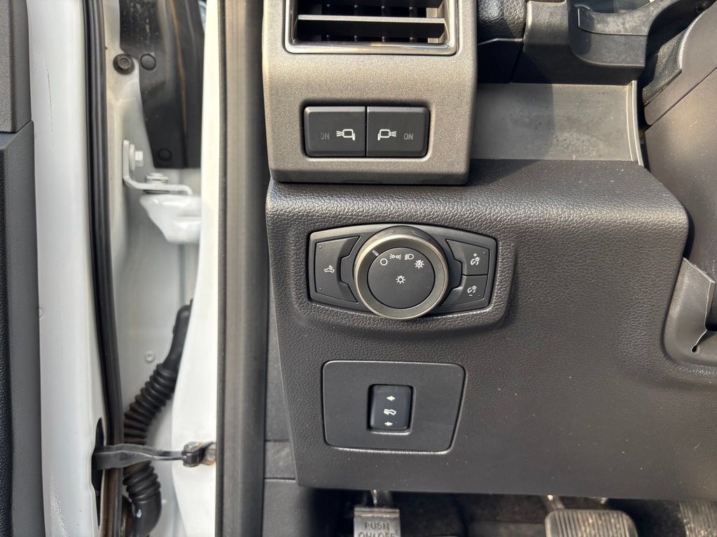 Used 2018 Ford F150 Raptor AWD/4WD image 40