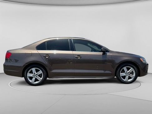 Used 2014 Volkswagen Jetta TDI FWD image 34
