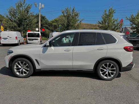 Used 2019 BMW X5 xDrive40i w/ Convenience Package AWD/4WD image 4
