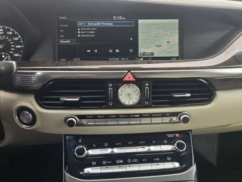 Used 2017 Genesis G90 3.3T Premium RWD image 16