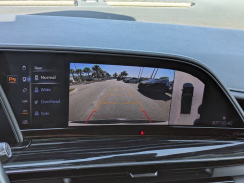 Certified 2022 Cadillac Escalade Sport w/ Touring Package image 32