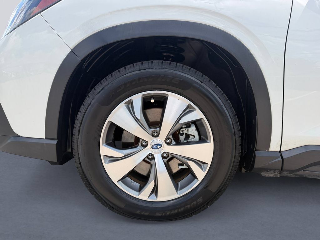 Certified 2023 Subaru Ascent Premium w/ Convenience Package AWD/4WD image 9