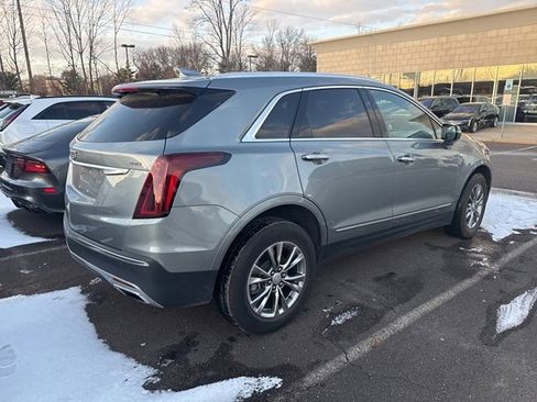 Used 2023 Cadillac XT5 Premium Luxury image 3