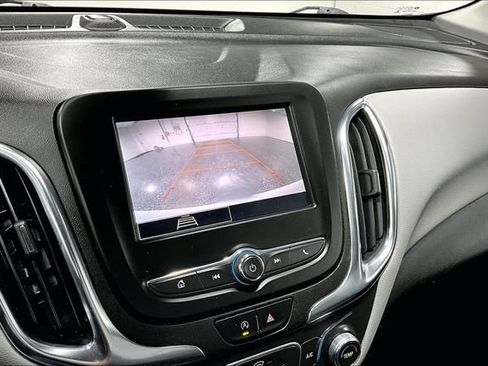 Used 2022 Chevrolet Equinox LT image 15