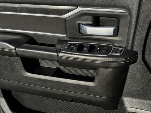 Used 2024 RAM 2500 Big Horn image 21