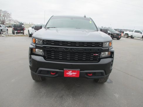 Used 2021 Chevrolet Silverado 1500 Custom Trail Boss w/ LPO, Dark Essentials Package image 11