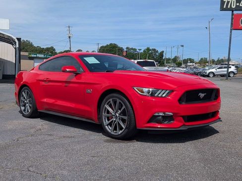 Used 2015 Ford Mustang GT Premium RWD image 3