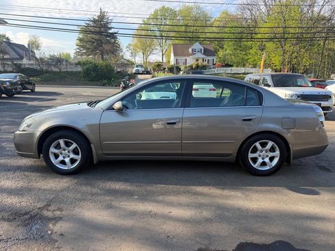 Used 2006 Nissan Altima 2.5 S w/ (P01) Special Edition Pkg FWD image 3