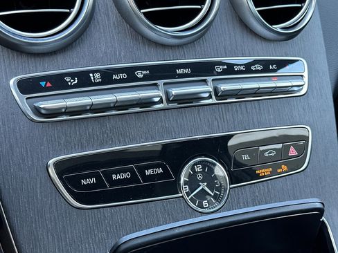Used 2019 Mercedes-Benz C 300 Sedan image 19