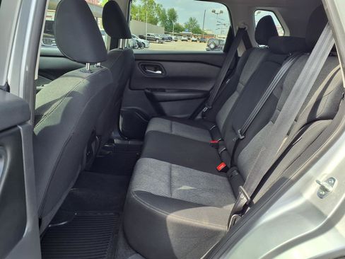 Used 2025 Nissan Rogue SV FWD image 11
