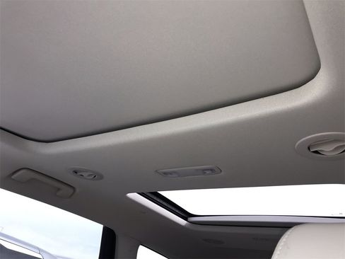 Used 2023 Buick Enclave Essence w/ Experience Buick Package image 21