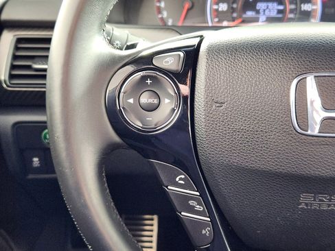 Used 2016 Honda Accord Sport image 18