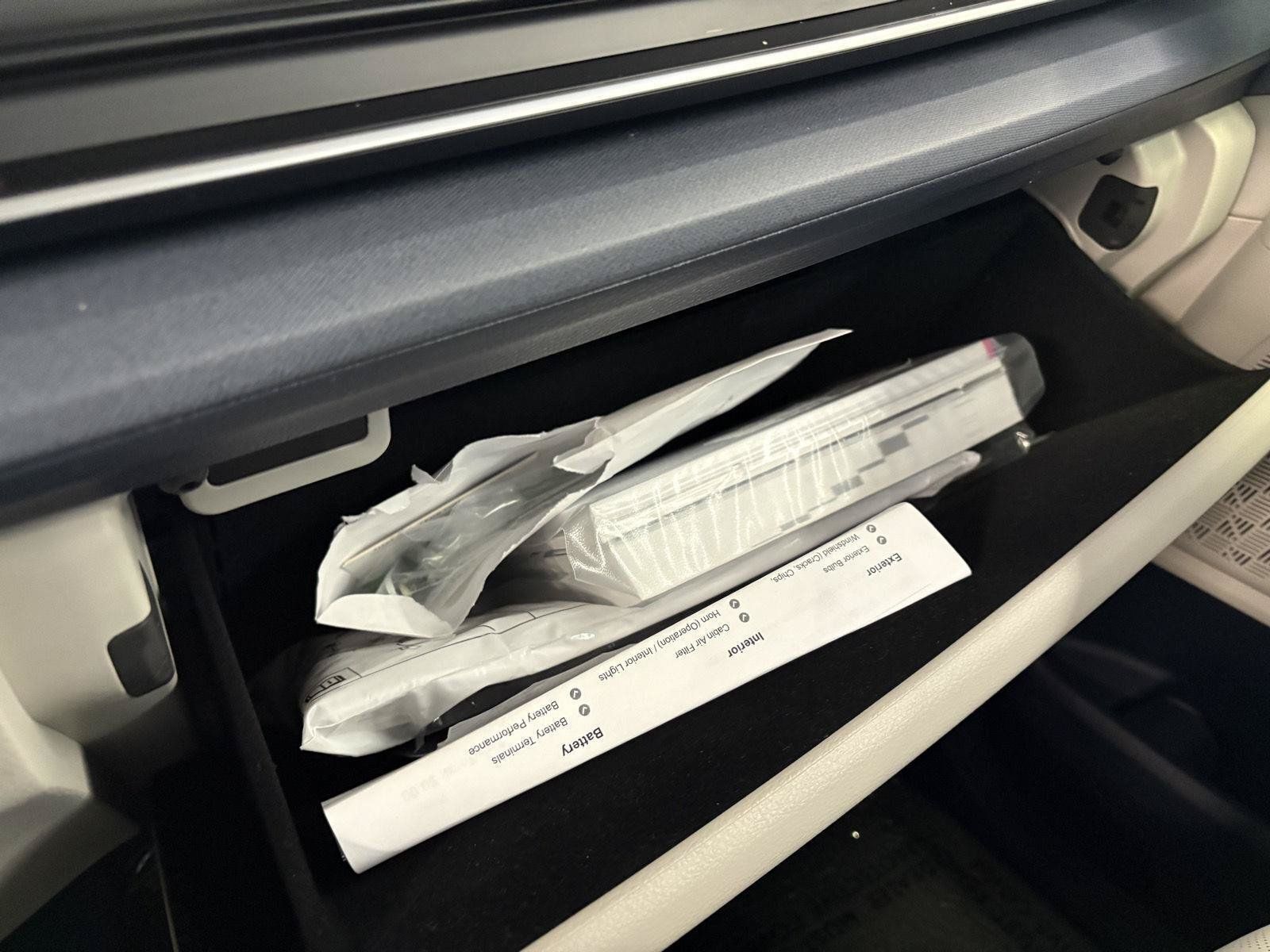 Certified 2026 Kia Carnival EX FWD image 26