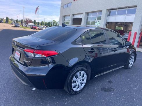 Used 2024 Toyota Corolla LE FWD image 3
