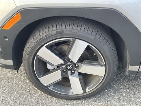 Used 2025 Hyundai Santa Fe Limited image 12