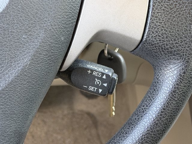 Used 2013 Toyota Corolla LE FWD image 13