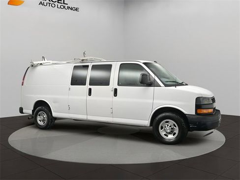 Used 2018 Chevrolet Express 2500 Extended w/ Driver Convenience Package image 7