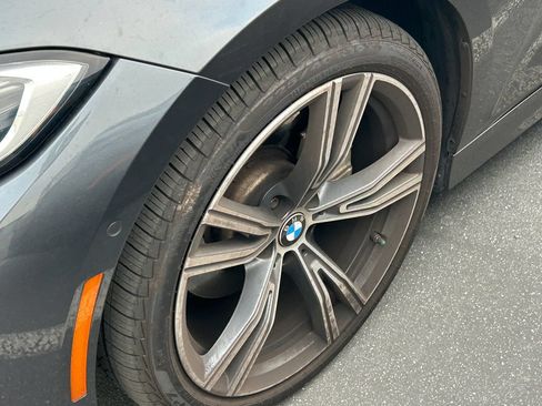 Used 2021 BMW 330i Sedan w/ Convenience Package RWD image 3